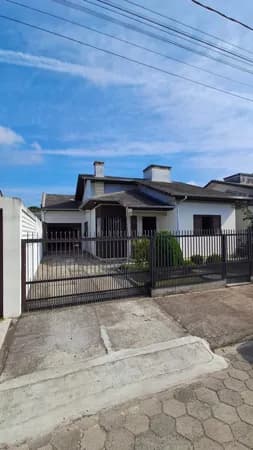 Casa no Bairro Nova Divineia