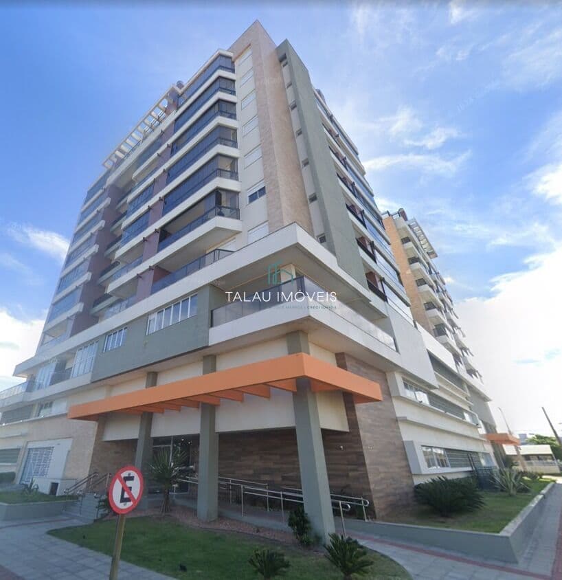 Apartamento frente MAR, localizado no centro de Balneário Arroio do Silva
