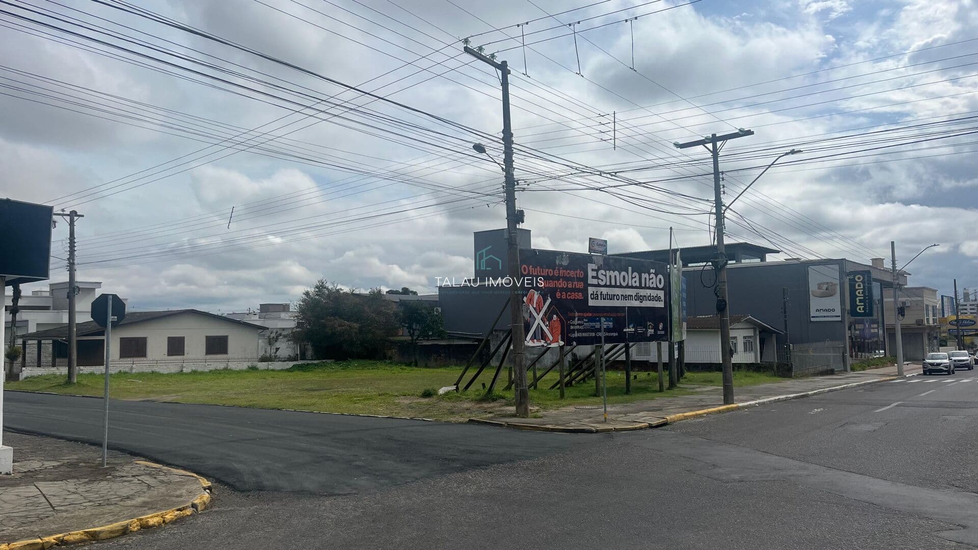 Excelente oportunidade, Terreno medindo 816m2 Localizado na Urussanguinha