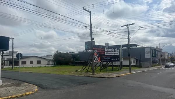 Excelente oportunidade, Terreno medindo 816m2 Localizado na Urussanguinha