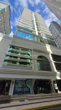 Apartamento Alto Padrão, Localizado em Itapema Meia Praia.