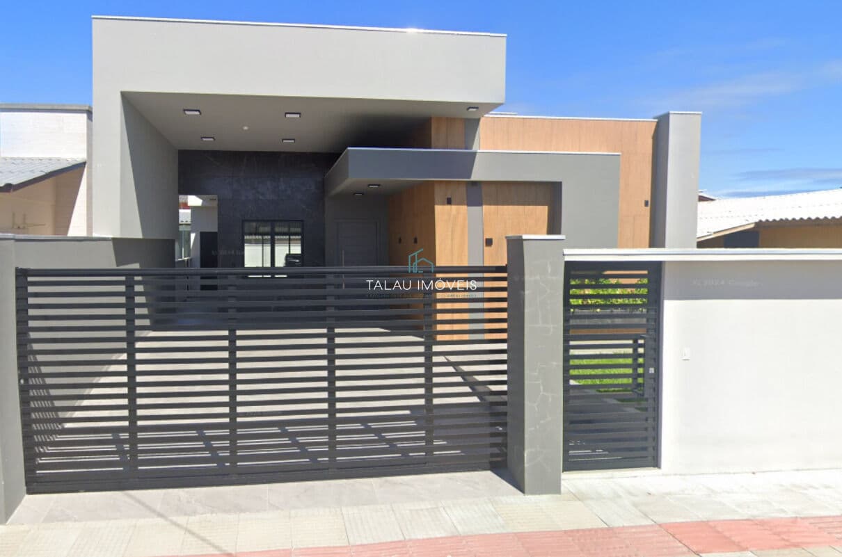 Casa Alto Padrão, Localizada em Balneário Arroio Do Silva