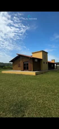 Casa de Madeira no Morro dos Conventos