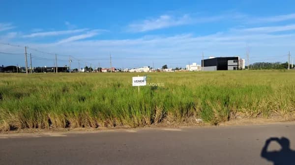 Terreno em Loteamento ( Caminhos do Sol )