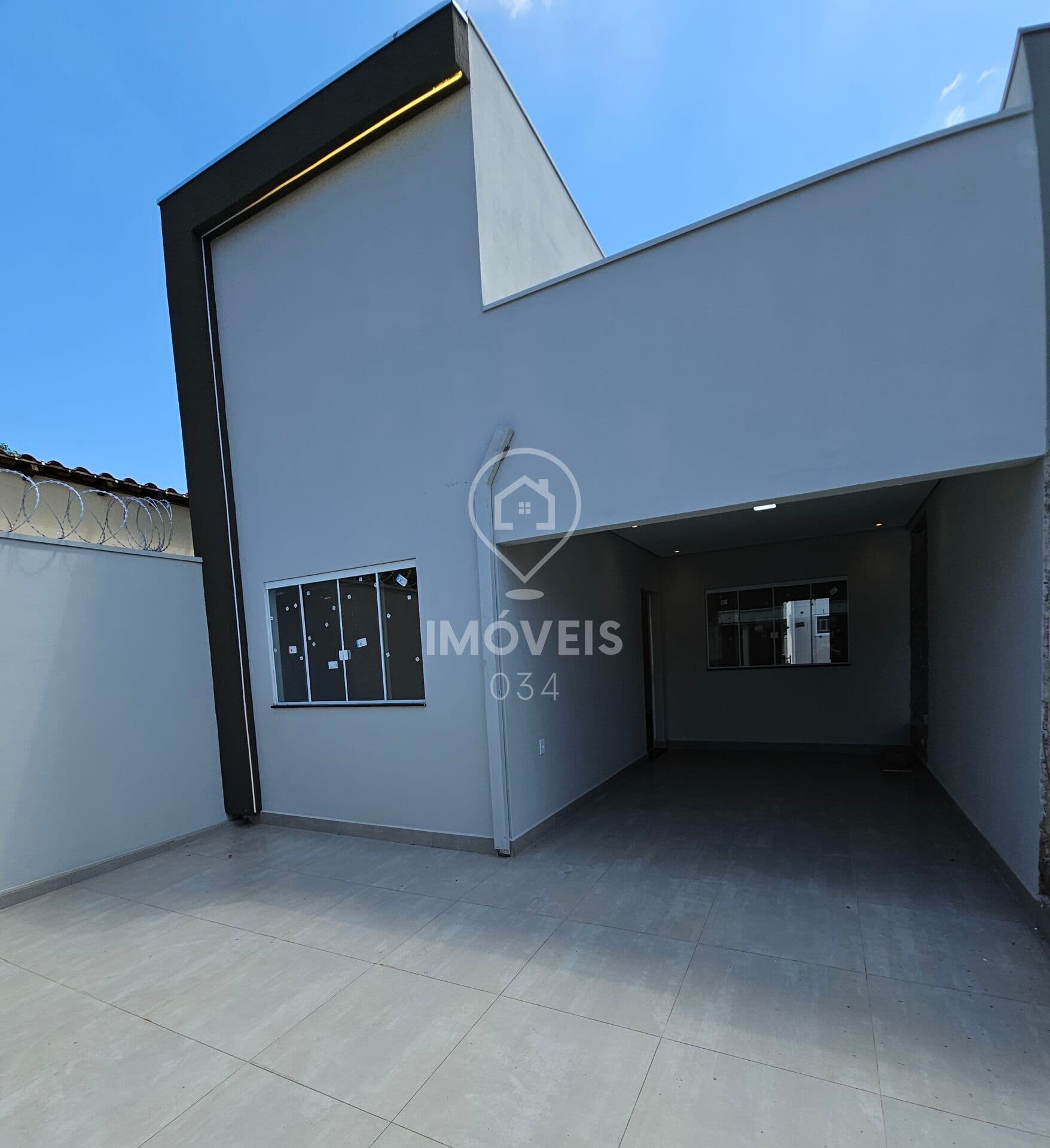 🏡 Casa Geminada à Venda no bairro Santa Rita II