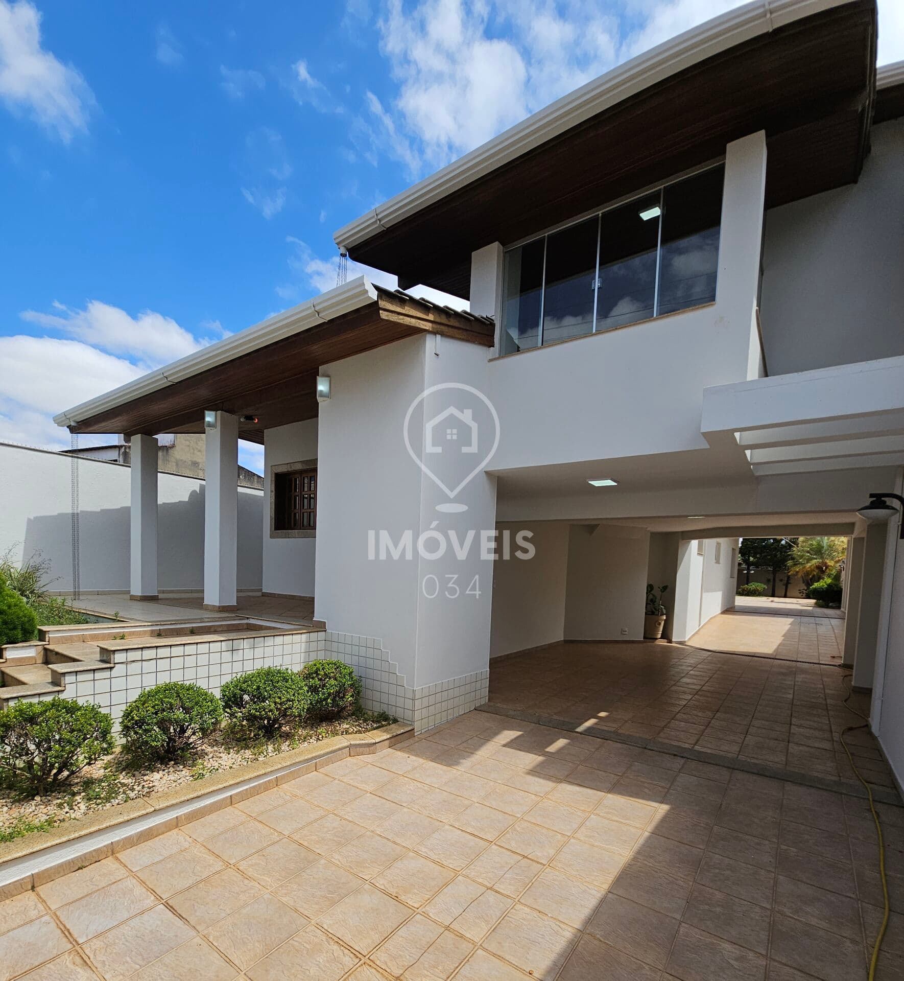 🏡 Casa Alto Padrão à venda no bairro Centro