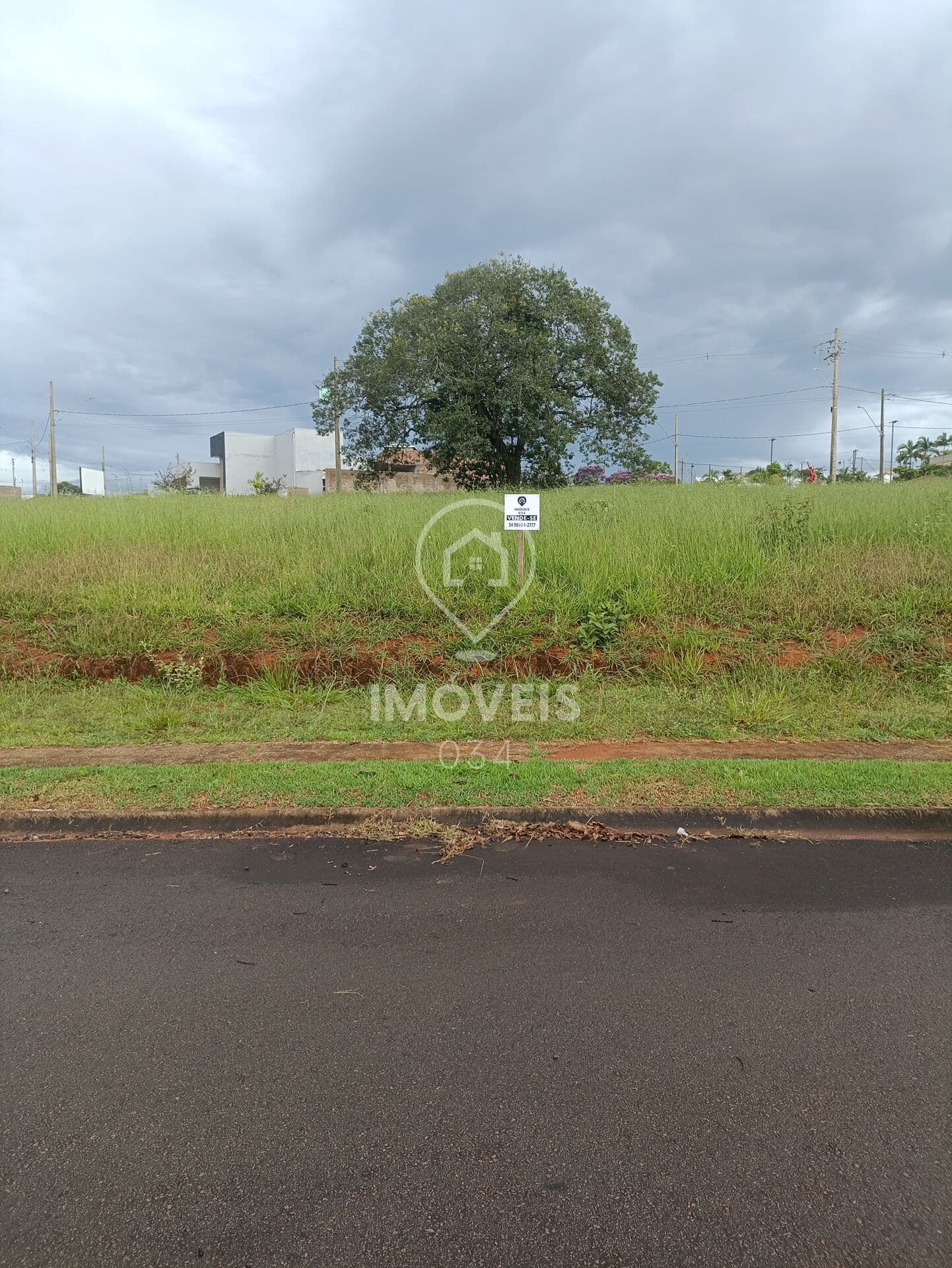 Terreno Lote em Loteamento Villa das Artes, Araxá/MG