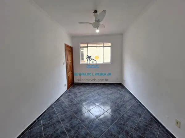 Apartamento à venda de frente no 1º andar