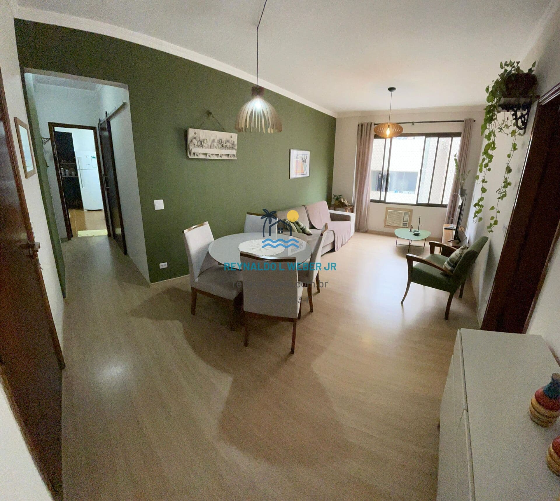 Apartamento a venda com 2 quartos e dependencia completa na Ponta da Praia