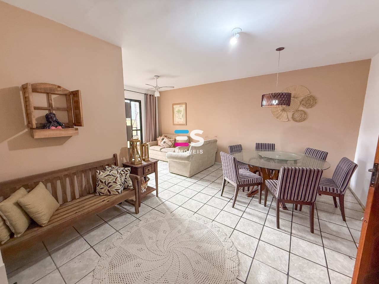 Apartamento mobiliado na Praia do Morro de frente para a Avenida Oceânica