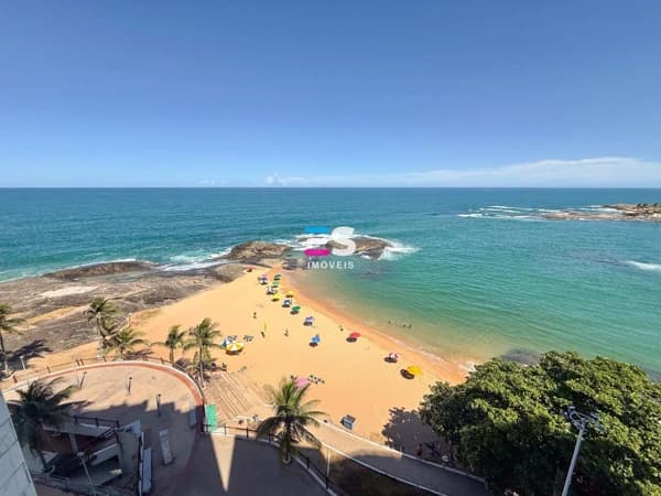Apartamento com 3 quartos reformado de frente para o mar