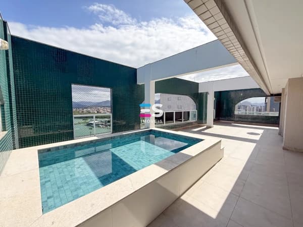 Cobertura de 4 suítes, com 352 m² de área