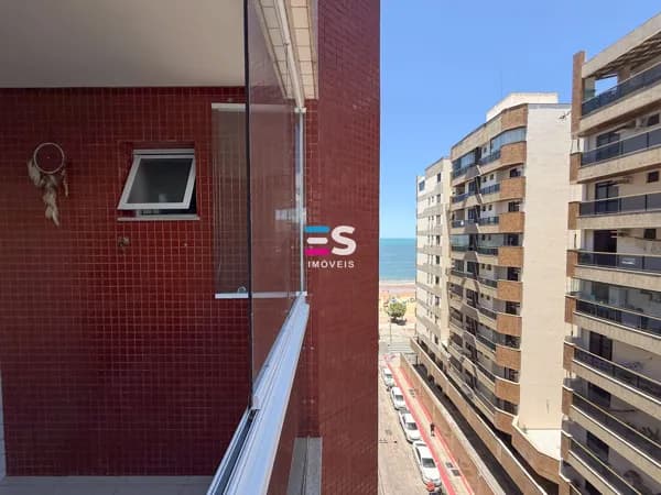 Apartamento de 3 quartos na quadra do mar da Praia do Morro
