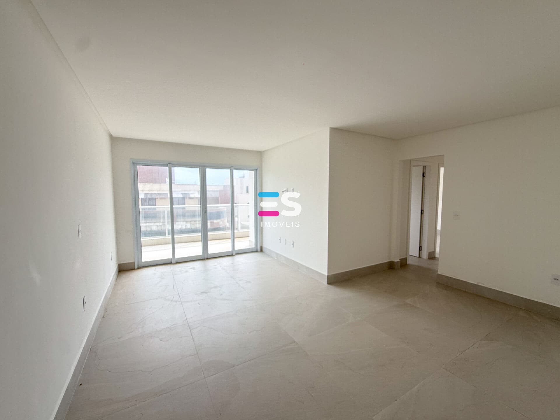 APARTAMENTO DE 3 QUARTOS, NOVO, COM ÁREA DE LAZER NA PRAIA DO MORRO