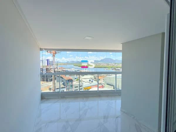 Apartamento novo de 2 quartos à venda no coração do centro de Guarapari!