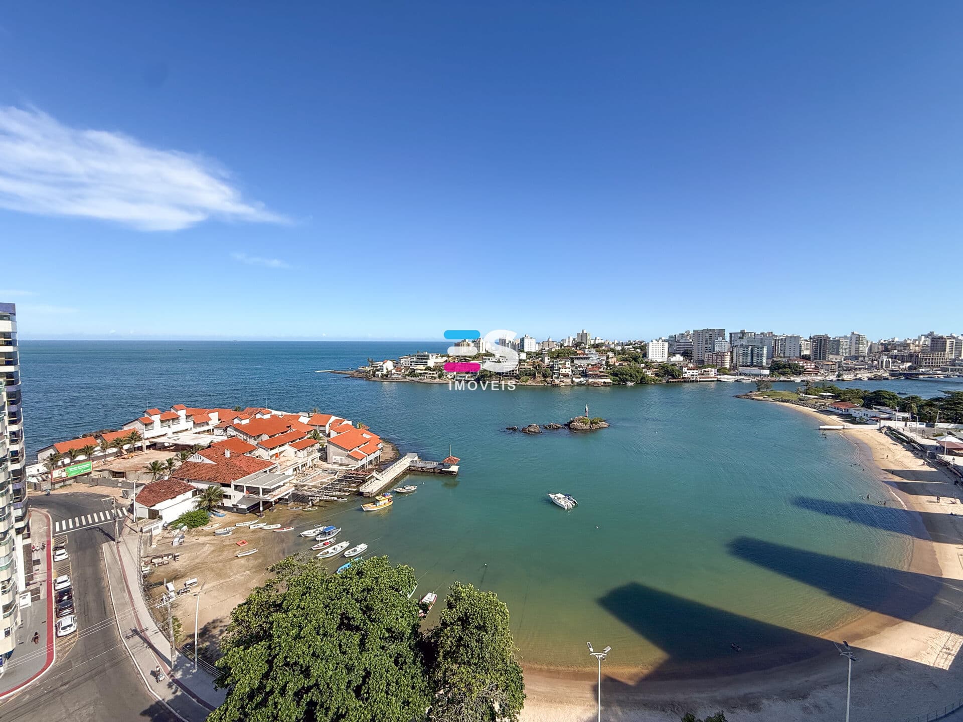 Cobertura para venda com 4 quartos em cartão postal de Guarapari-ES