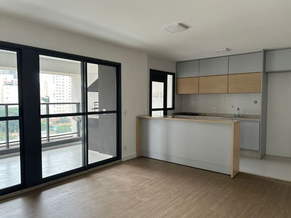 Apartamento à venda no bairro Jardim das Acácias em São Paulo/SP