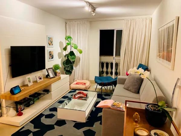 Apartamento de 3 dormitórios com suíte, varanda e vaga na Bela Vista, a poucos metros da Av. Paulista.