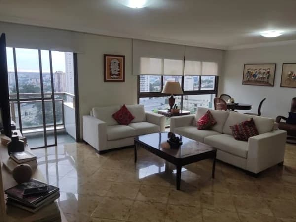 Apartamento à venda no bairro Santo Amaro em São Paulo/SP
