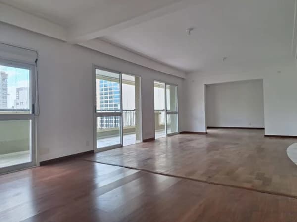Apartamento à venda no bairro Vila Uberabinha em São Paulo/SP
