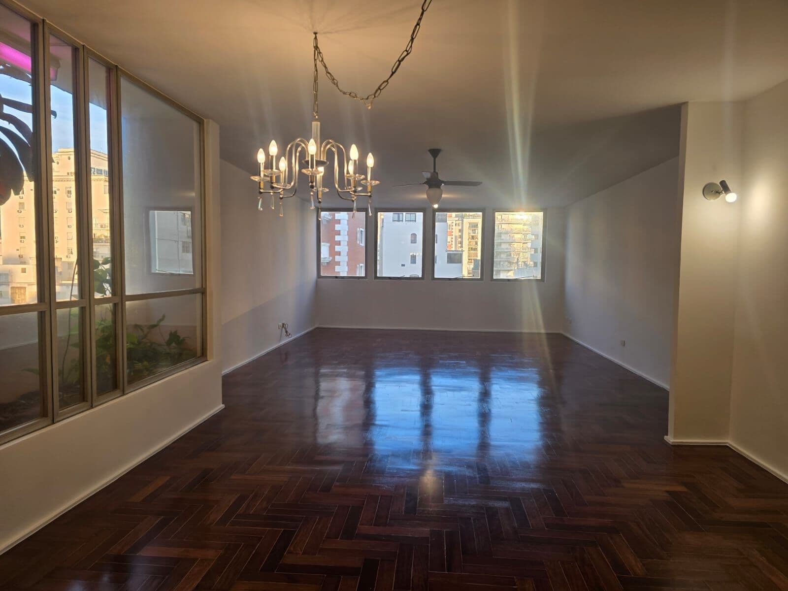 Apartamento à venda de 3 dormitórios na Alameda Ministro Rocha Azevedo - Jardins - SP