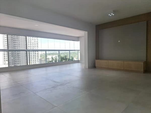 Apartamento à venda no bairro Jardim das Acácias em São Paulo/SP