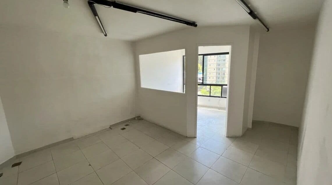 Sala Comercial Moderna no Morumbi com 55 m² e 2 Vagas, Localização Estratégica!