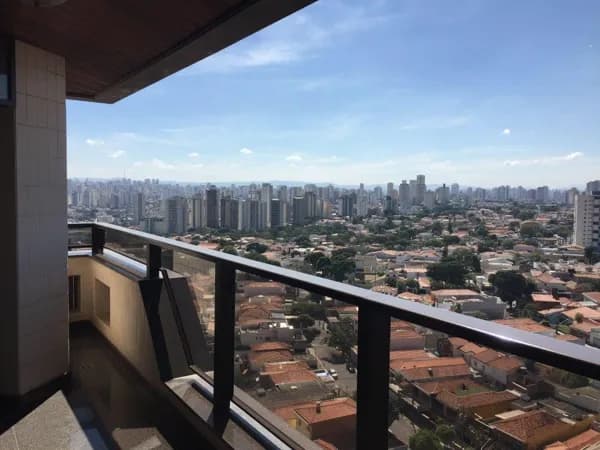 APARTAMENTO DE ALTO PADRÃO COM 590M², HALL PRIVATIVO E 5 VAGAS.