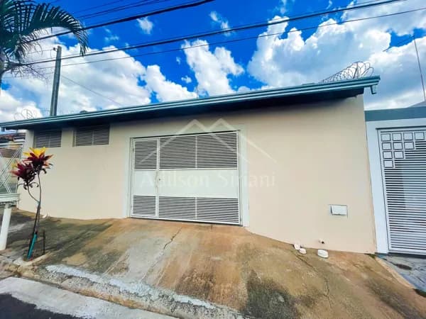 Casa à venda no Bairro Santa Antonieta