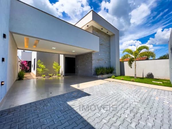 Casa Alto Padrão em Setor Cristina II, Trindade/GO