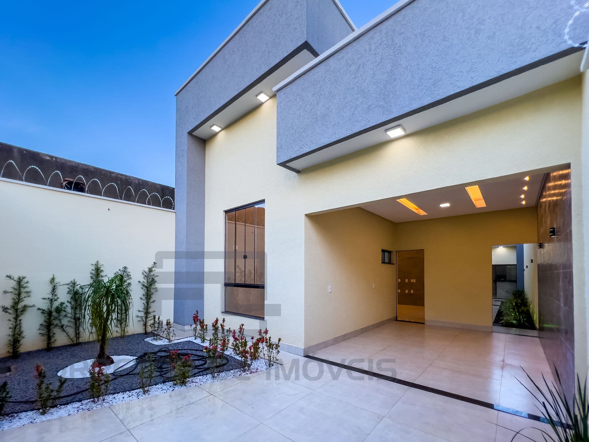 Casa em Setor Sol Dourado, Trindade/GO