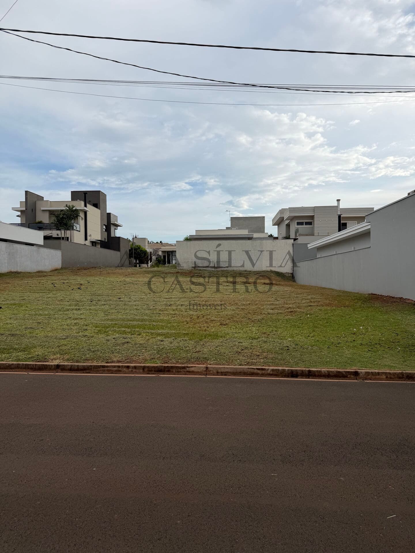 Terreno em Condomínio - Residencial Lagoa