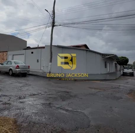 Casa + Ponto Comercial em Jardim Eldorado
