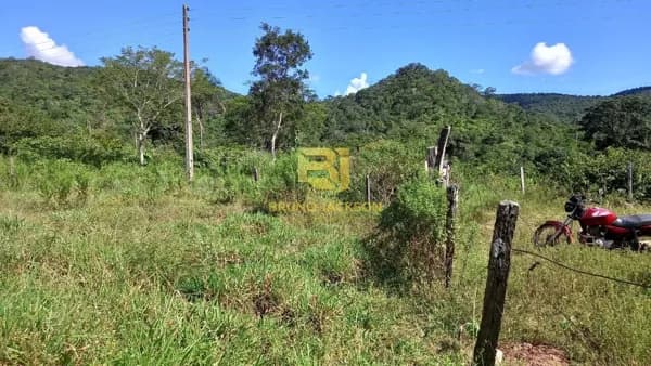 Fazenda/Sítios/Chácaras em Minaçu - Centro