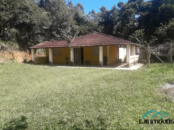 Fazenda/Sítios/Chácaras em Pedra Bela - Rural