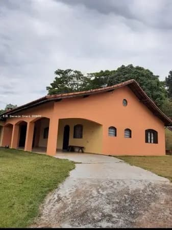 Sítio à venda no bairro Centro em Pinhalzinho/SP