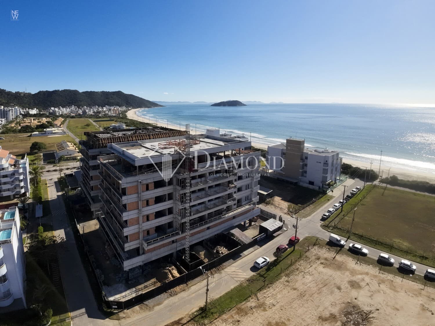 Apartamento à venda no bairro Praia de Palmas em Governador Celso Ramos/SC