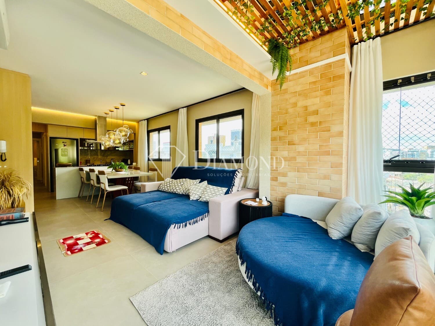 Apartamento à venda no bairro Praia de Palmas em Governador Celso Ramos/SC