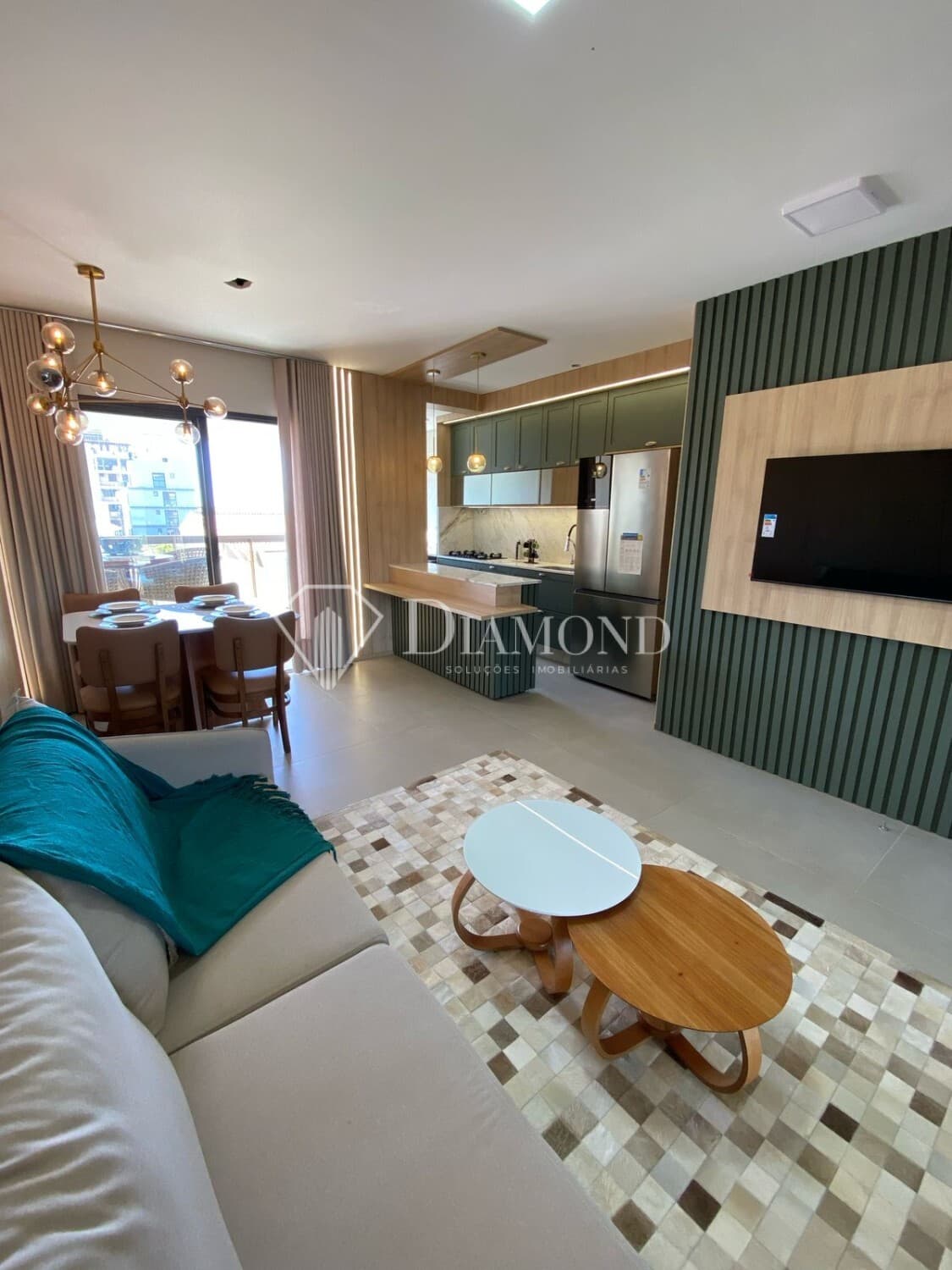 Apartamento à venda no bairro Praia de Palmas em Governador Celso Ramos/SC