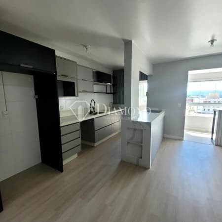 Apartamento à venda no bairro Fundos em Biguaçu/SC