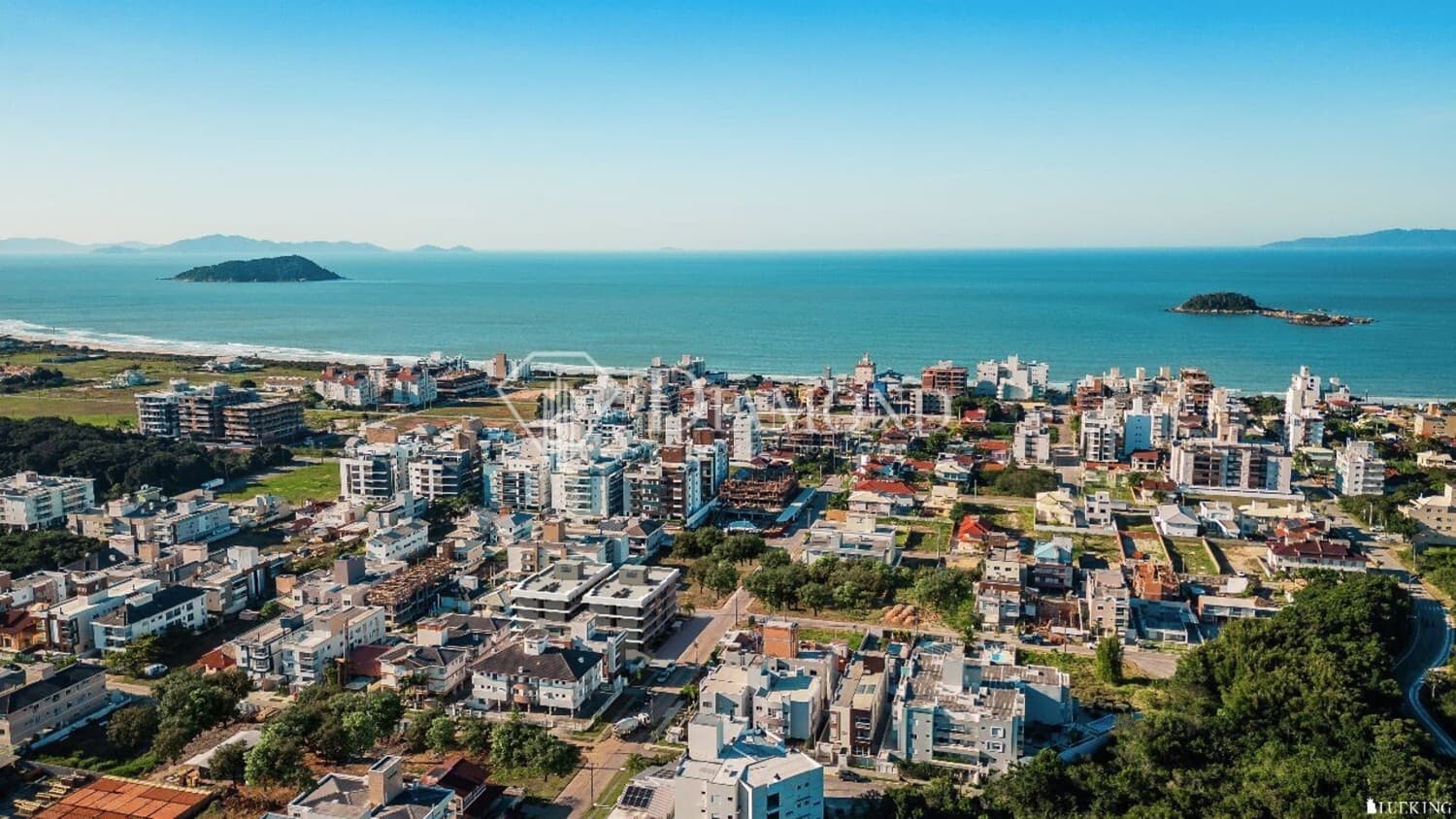Apartamento à venda no bairro Praia de Palmas em Governador Celso Ramos/SC