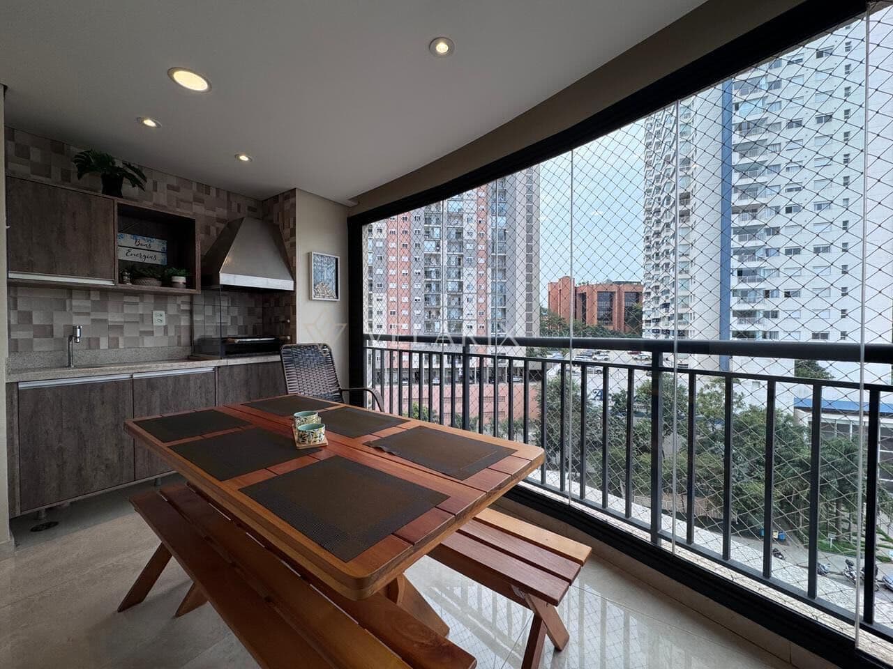 Apartamento Mobiliado para alugar em Alphaville SP