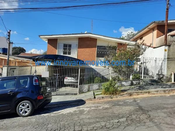 Casa em Poços de Caldas - Vila Togni