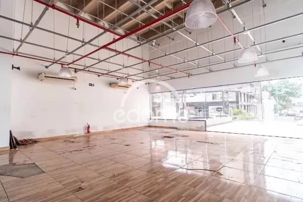 VENDE-SE LOJA NA VILA GOMES CARDIM - EXCELENTE OPORTUNIDADE