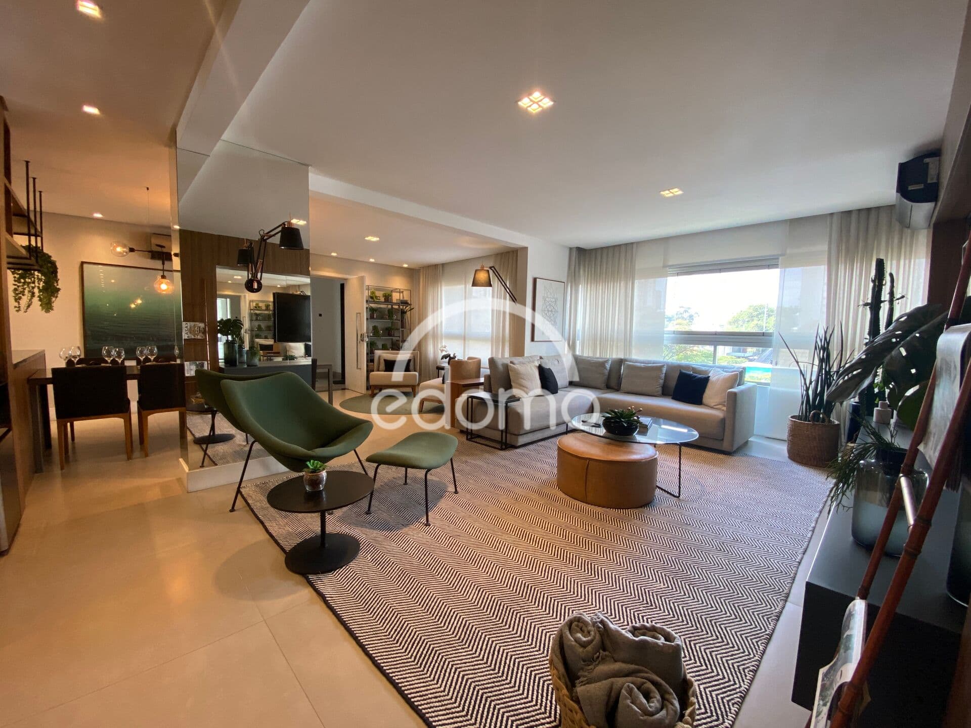 VENDE-SE APARTAMENTO NA VILA MARIANA - EXCELENTE OPORTUNIDADE