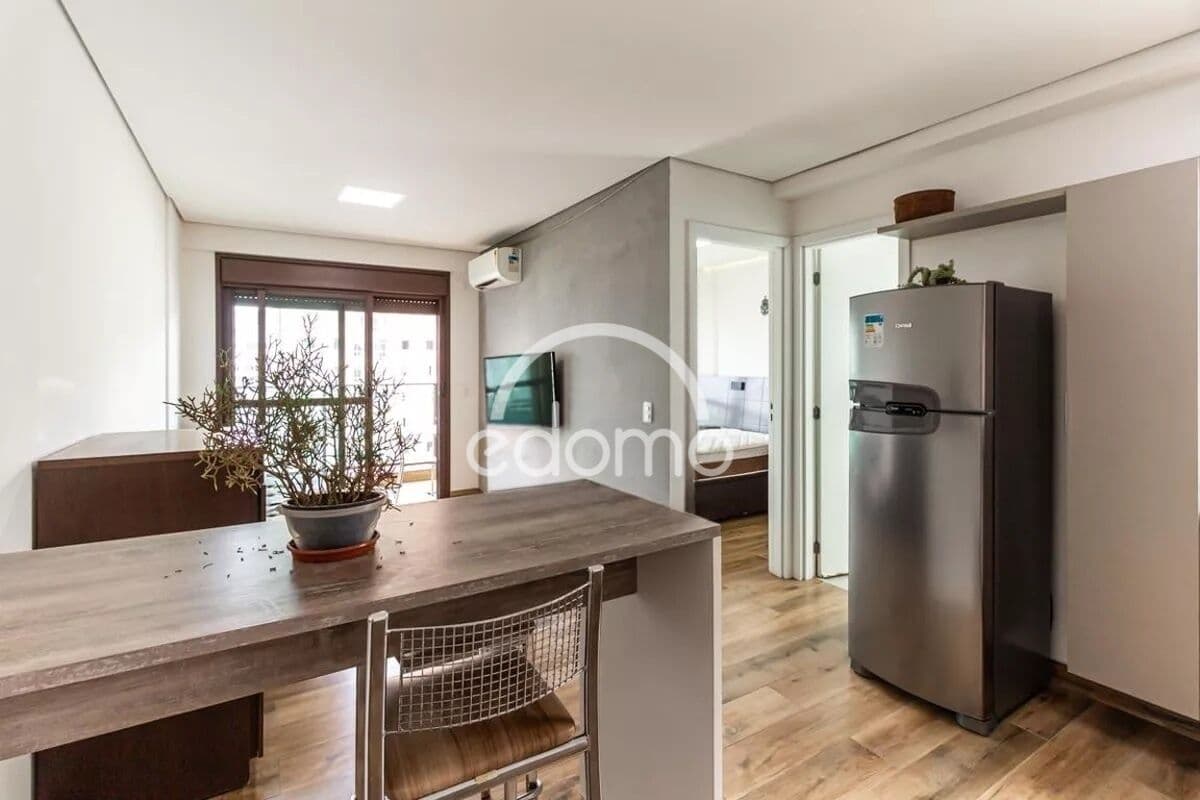 VENDE-SE APARTAMENTO NA SANTA CECÍLIA - EXCELENTE OPORTUNIDADE