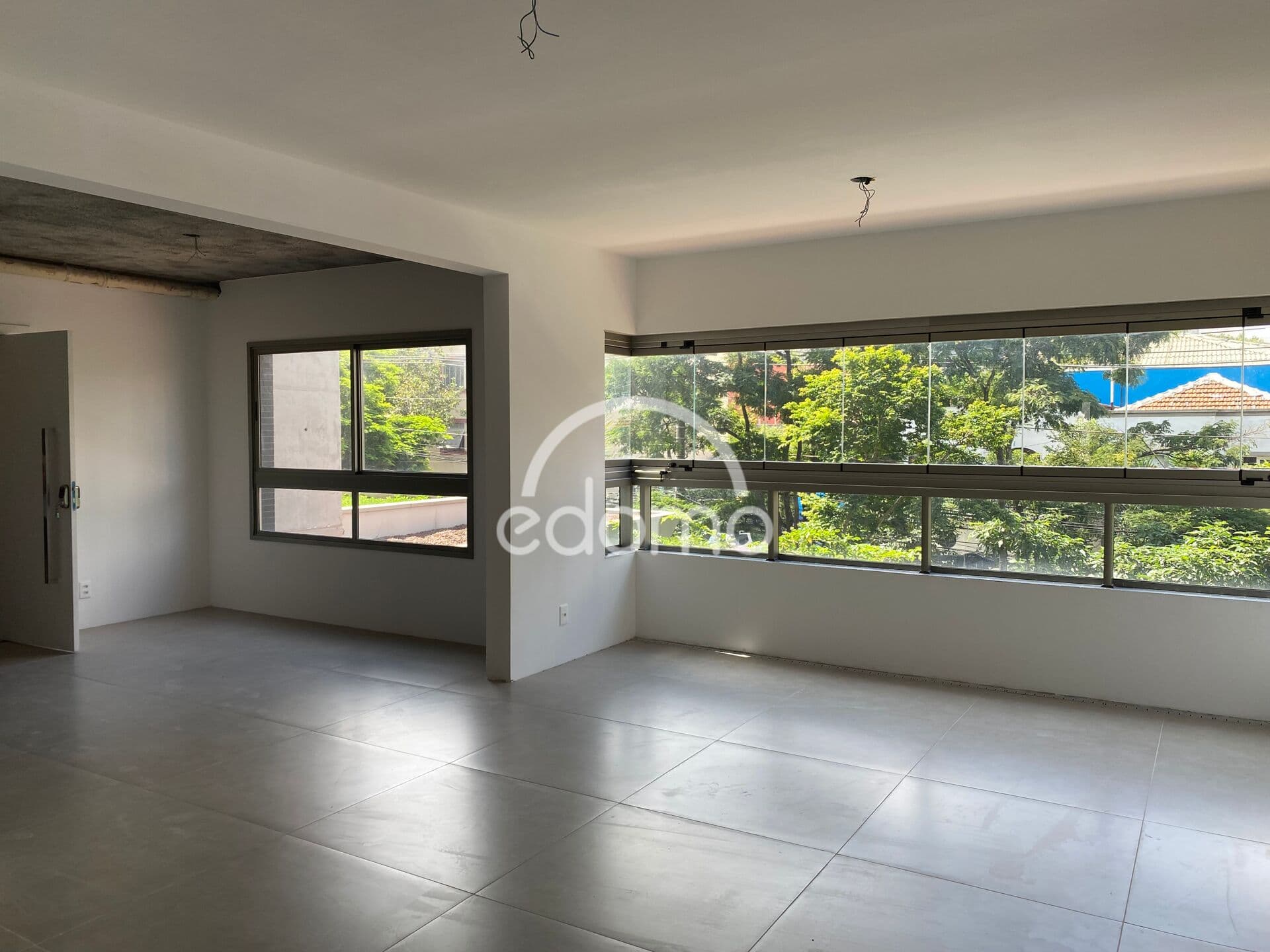 VENDE-SE APARTAMENTO NA VILA MARIANA - EXCELENTE OPORTUNIDADE