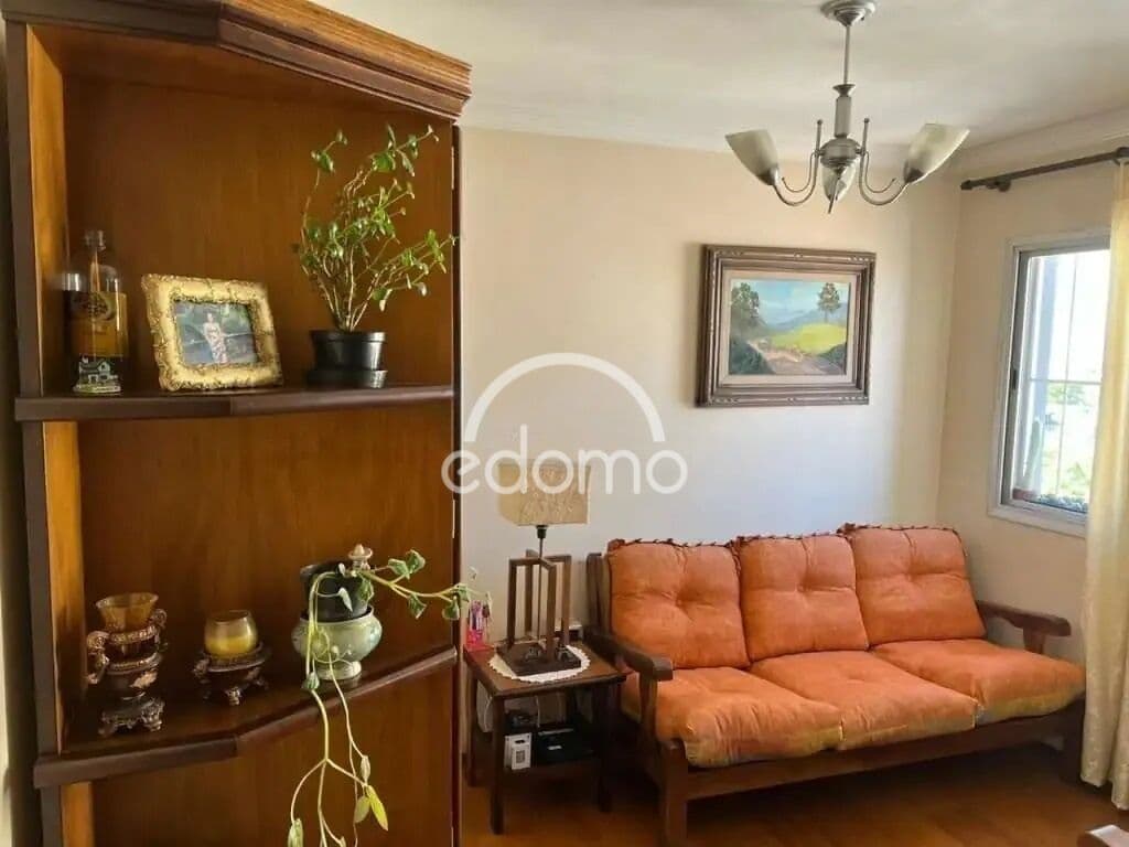 VENDE-SE APARTAMENTO NA VILA GOMES CARDIM - EXCELENTE OPORTUNIDADE