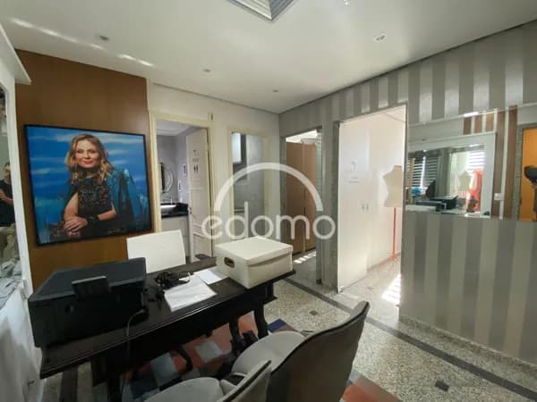 VENDE-SE SALA COMERCIAL NO JARDIM PAULISTA - EXCELENTE OPORTUNIDADE