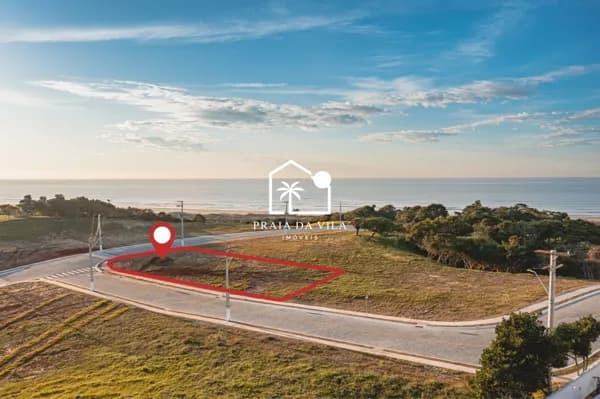 Terreno em Loteamento Planejado com 600m²